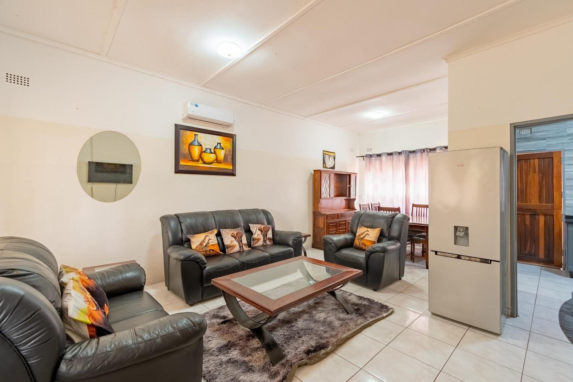 Wood Road Guest Lodge Victoria Falls Esterno foto