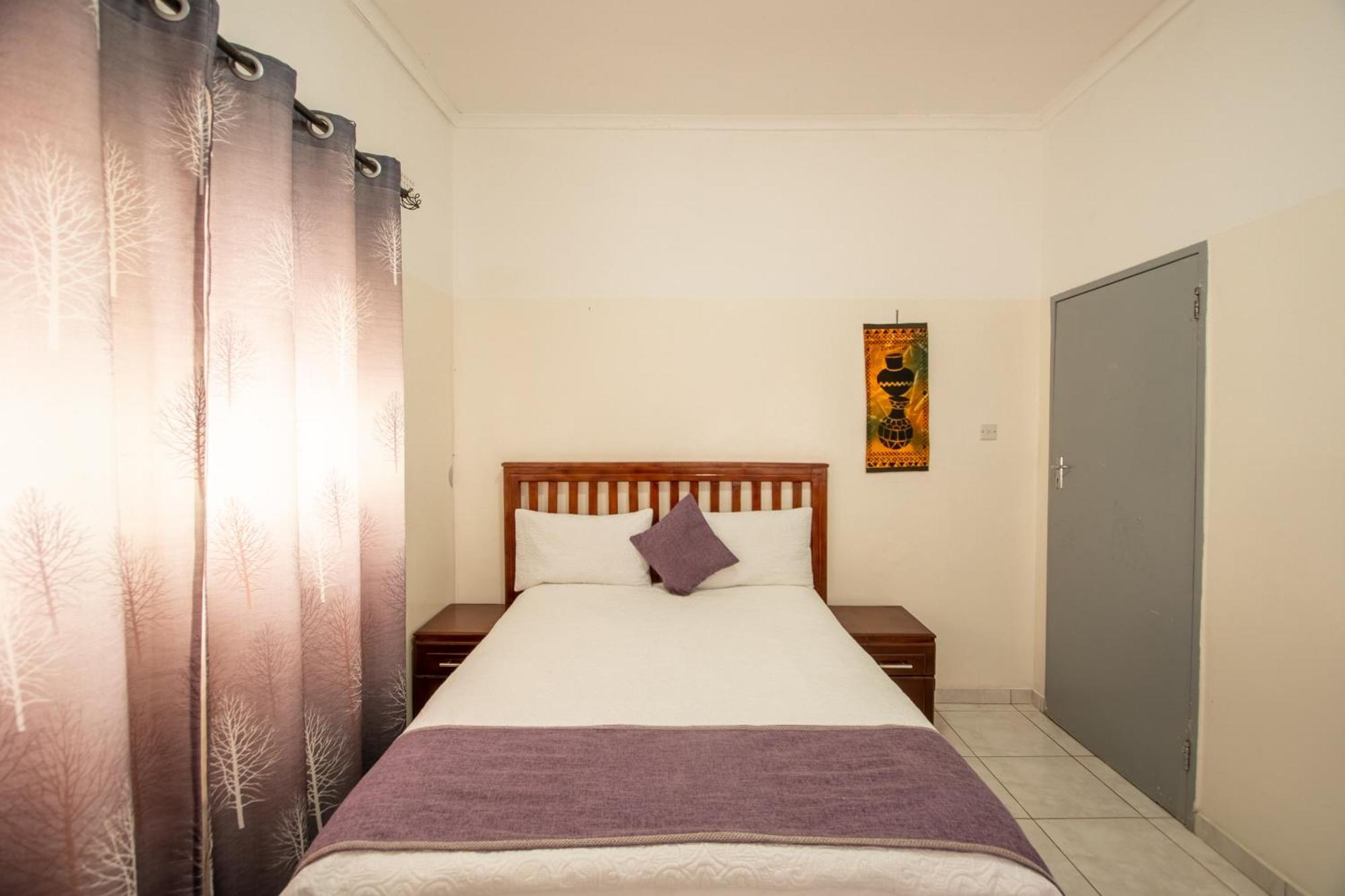 Wood Road Guest Lodge Victoria Falls Esterno foto